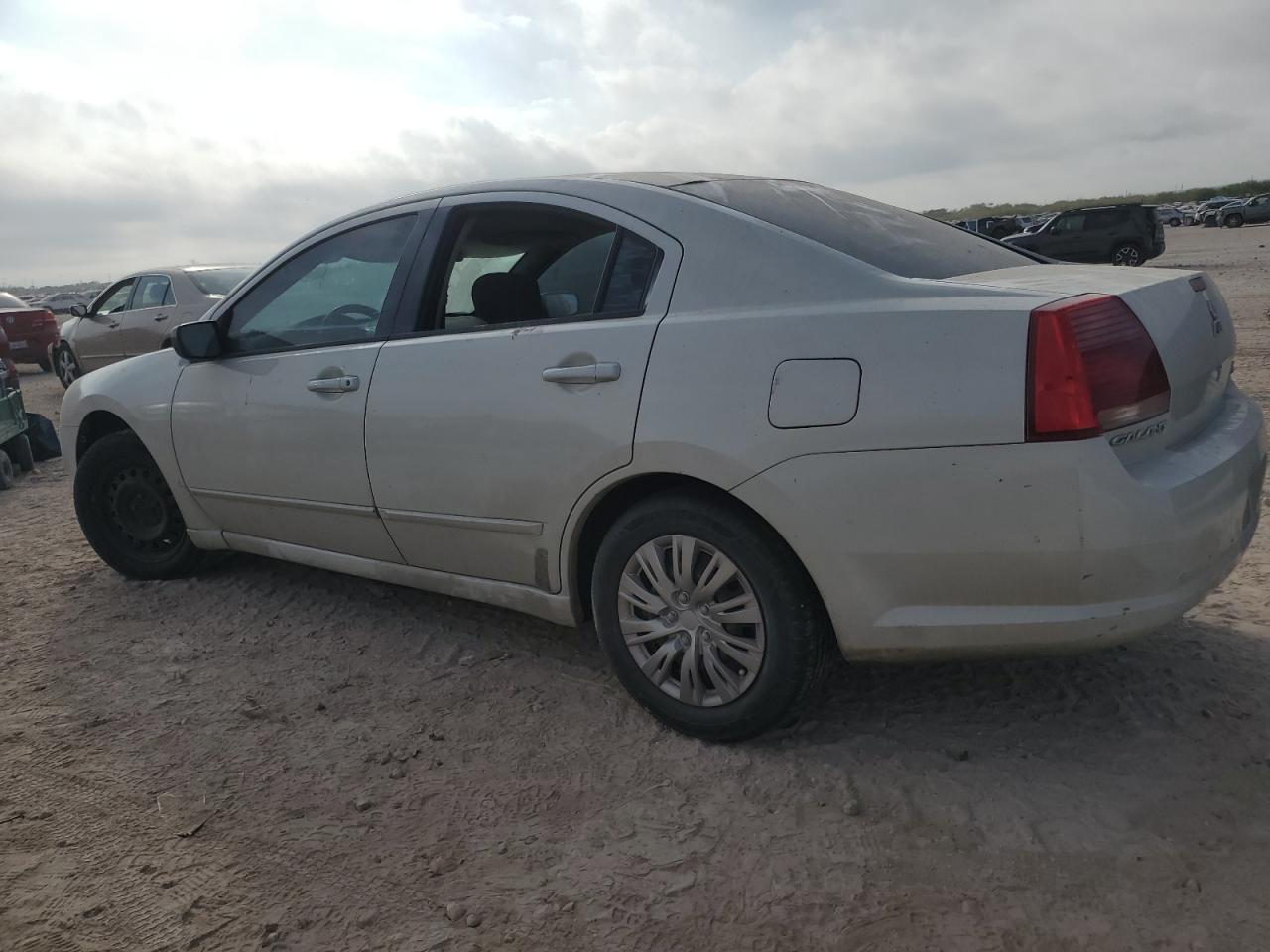2004 MITSUBISHI Galant