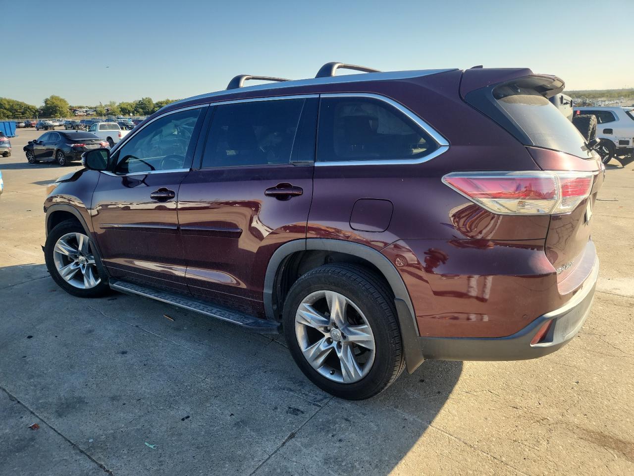 2015 TOYOTA HIGHLANDER