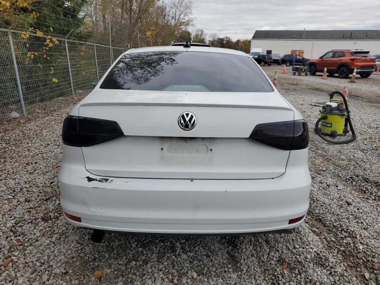 2016 VOLKSWAGEN JETTA