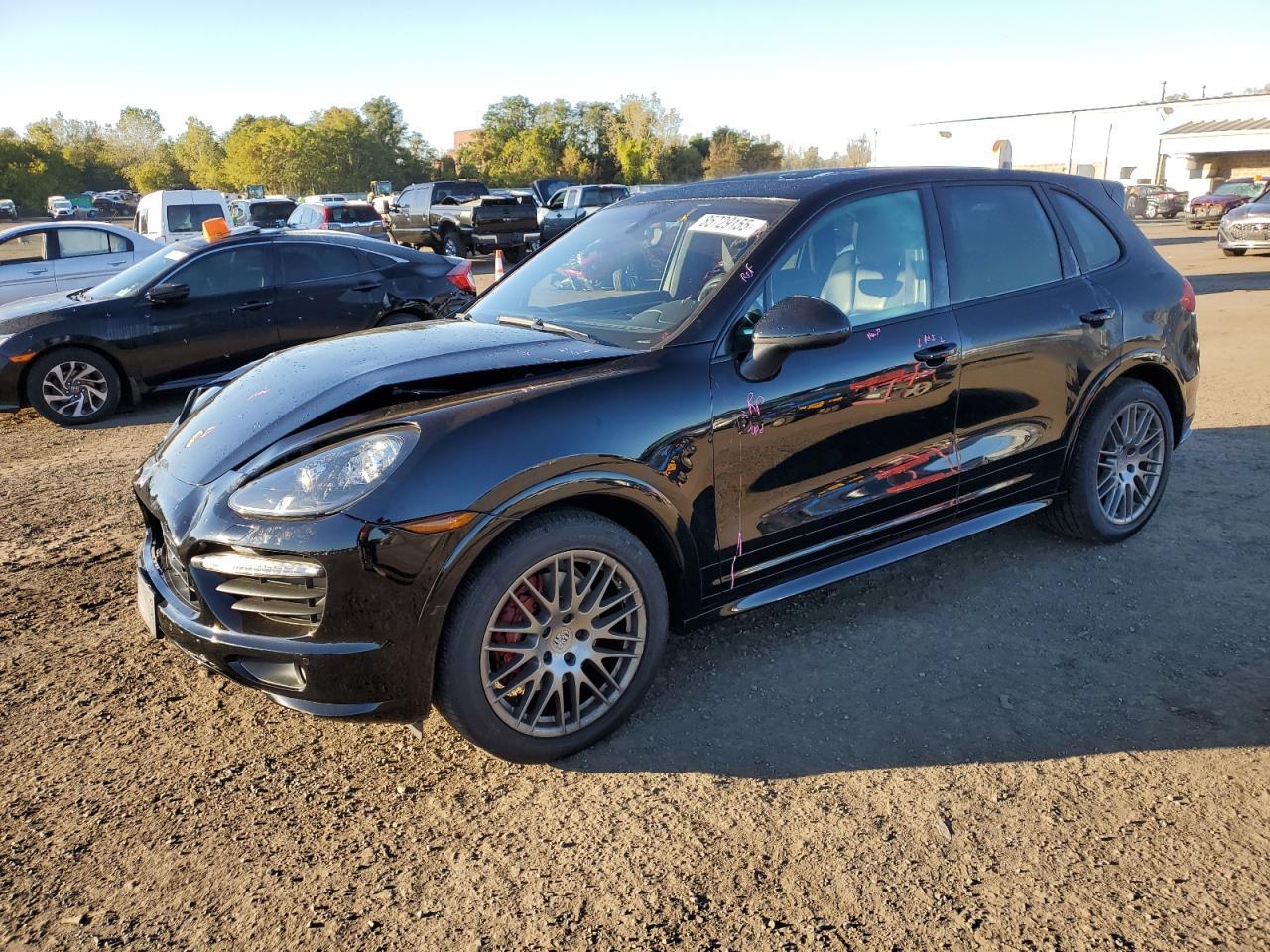 2013 PORSCHE CAYENNE