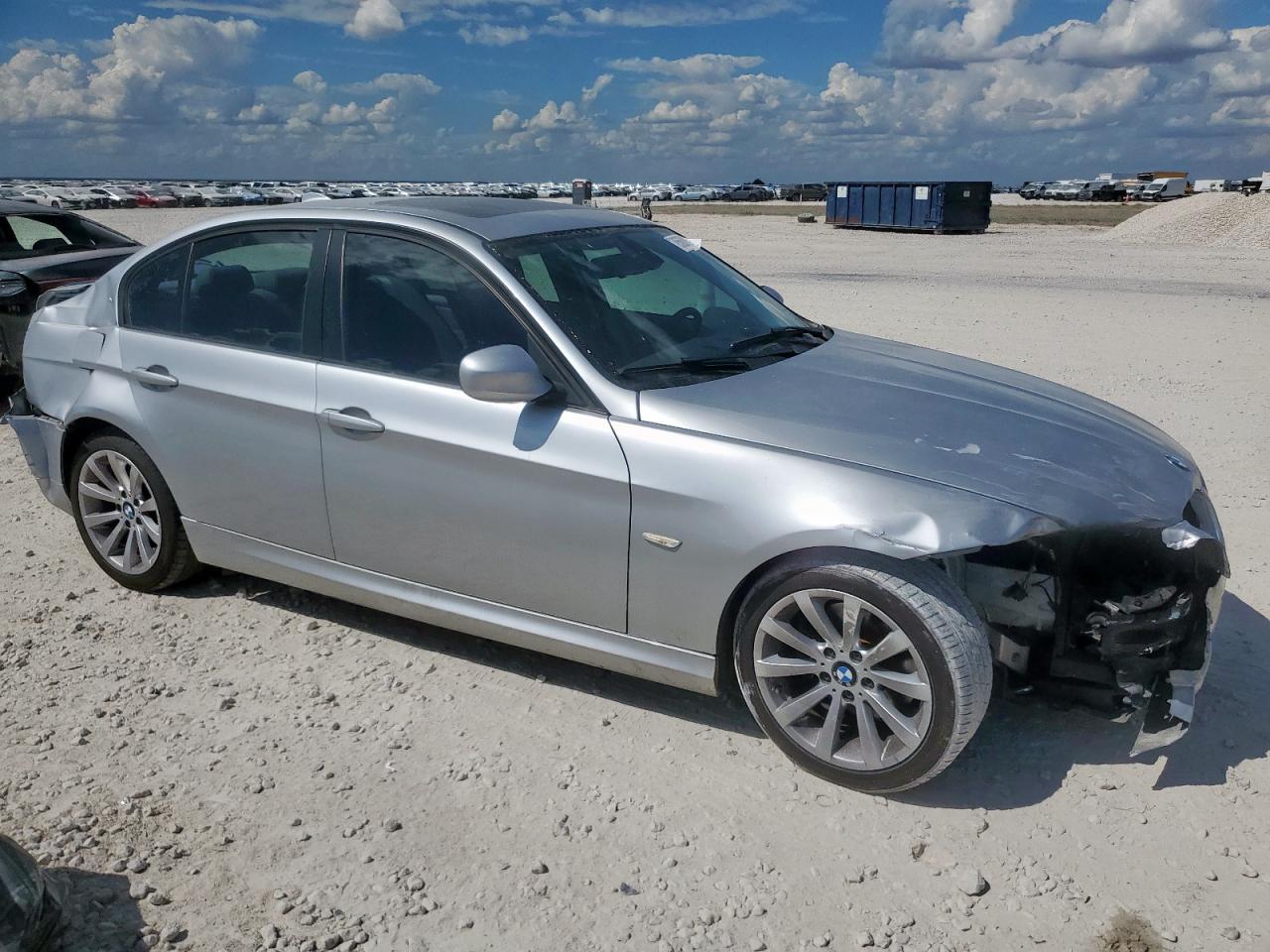 2011 BMW 3 SERIES