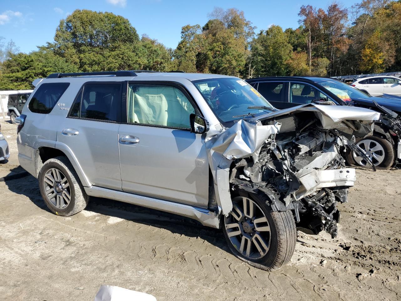 2022 TOYOTA 4Runner