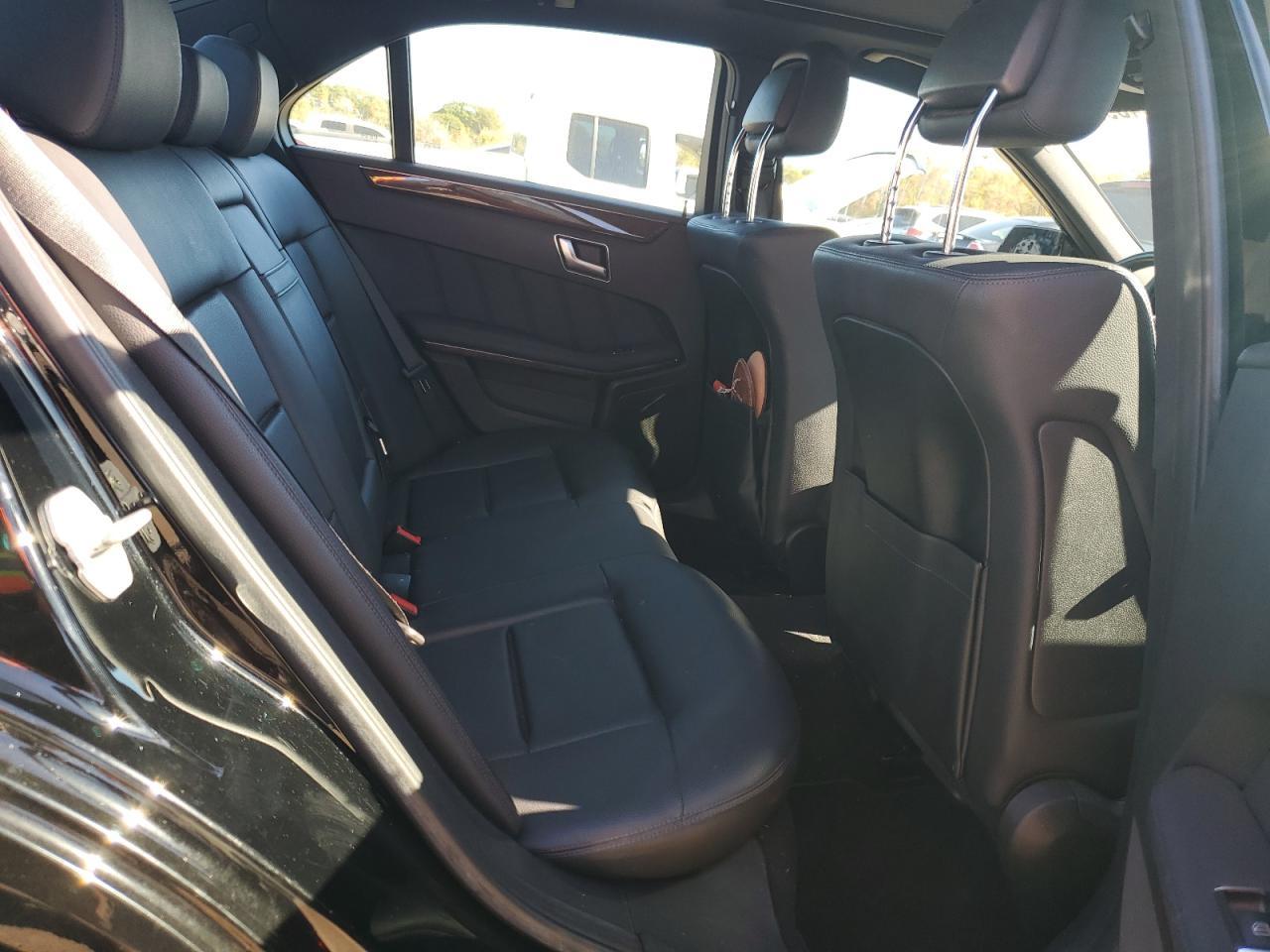 2013 MERCEDES-BENZ E-Class