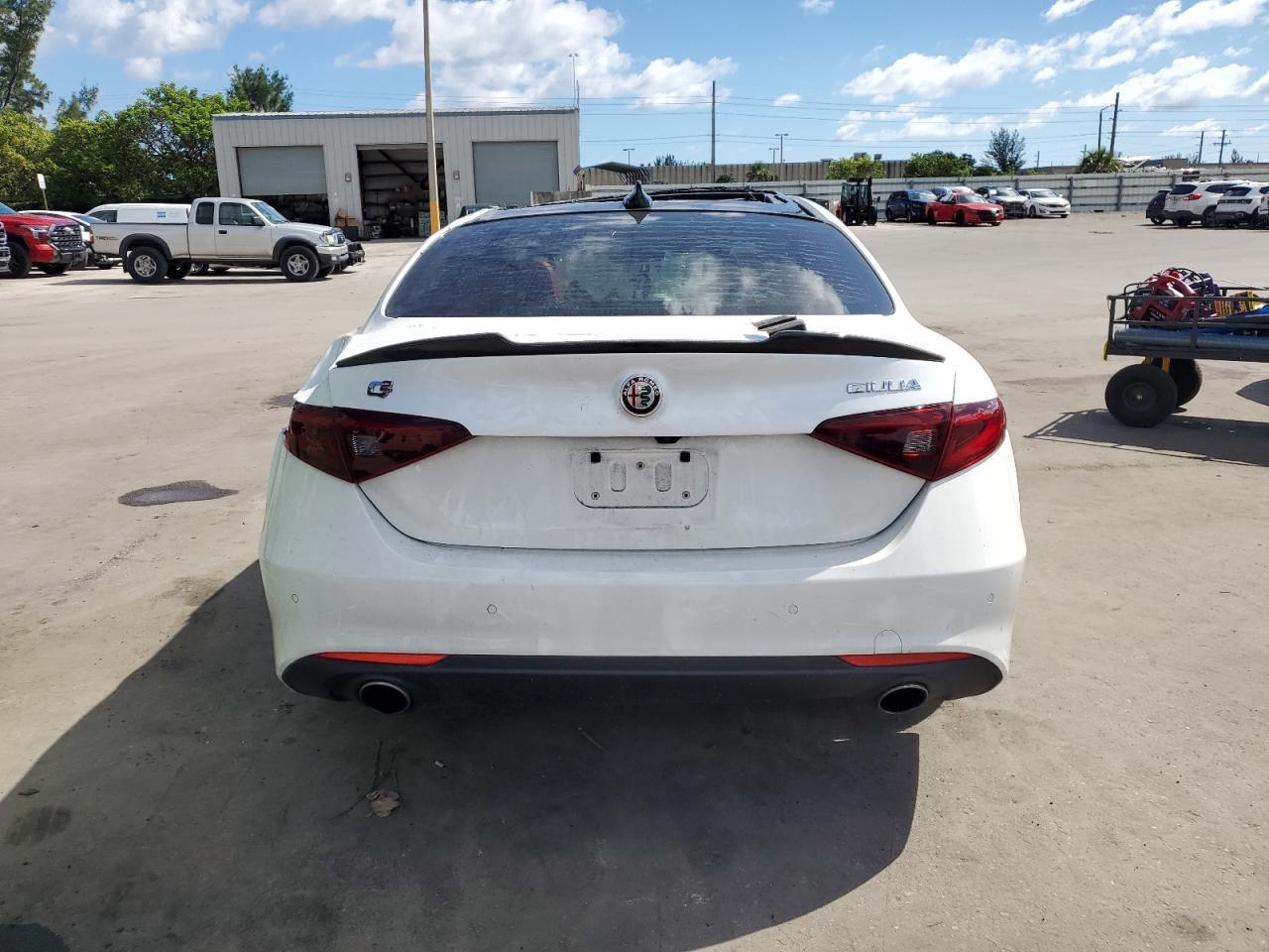 2018 ALFA ROMEO Giulia
