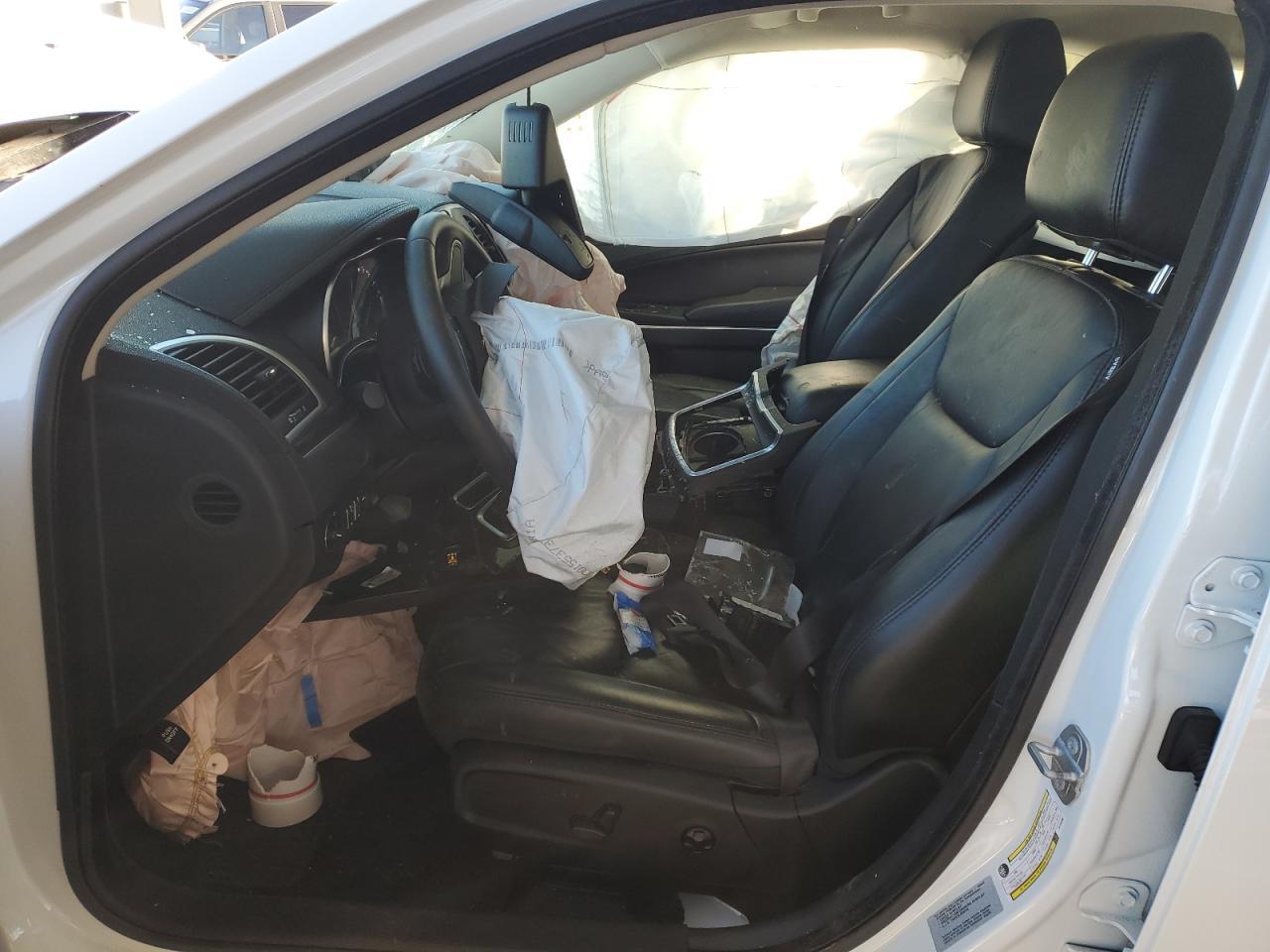 2018 CHRYSLER 300