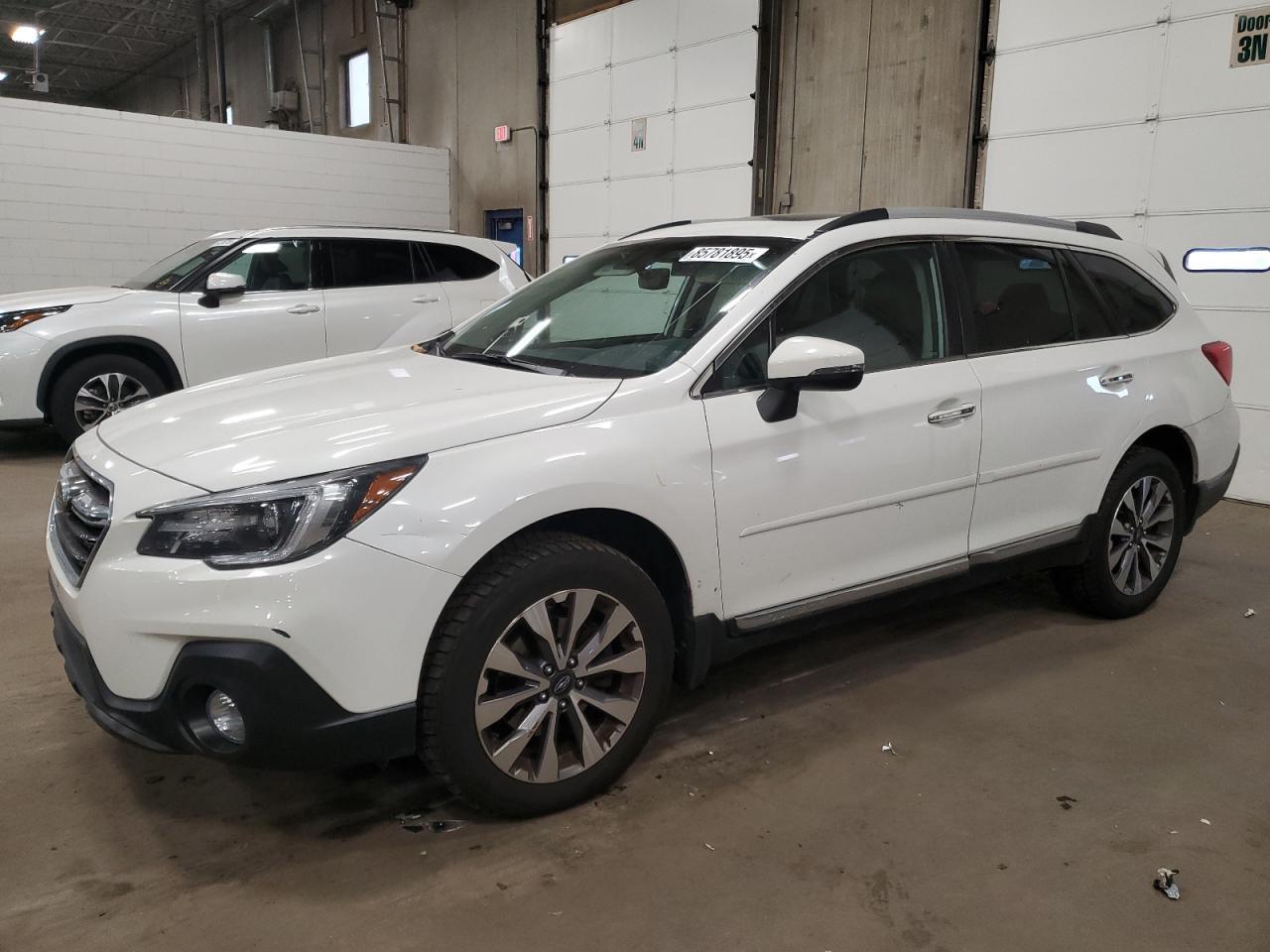 2018 SUBARU Outback