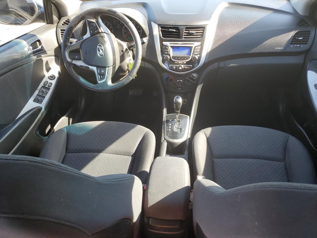 2012 HYUNDAI ACCENT