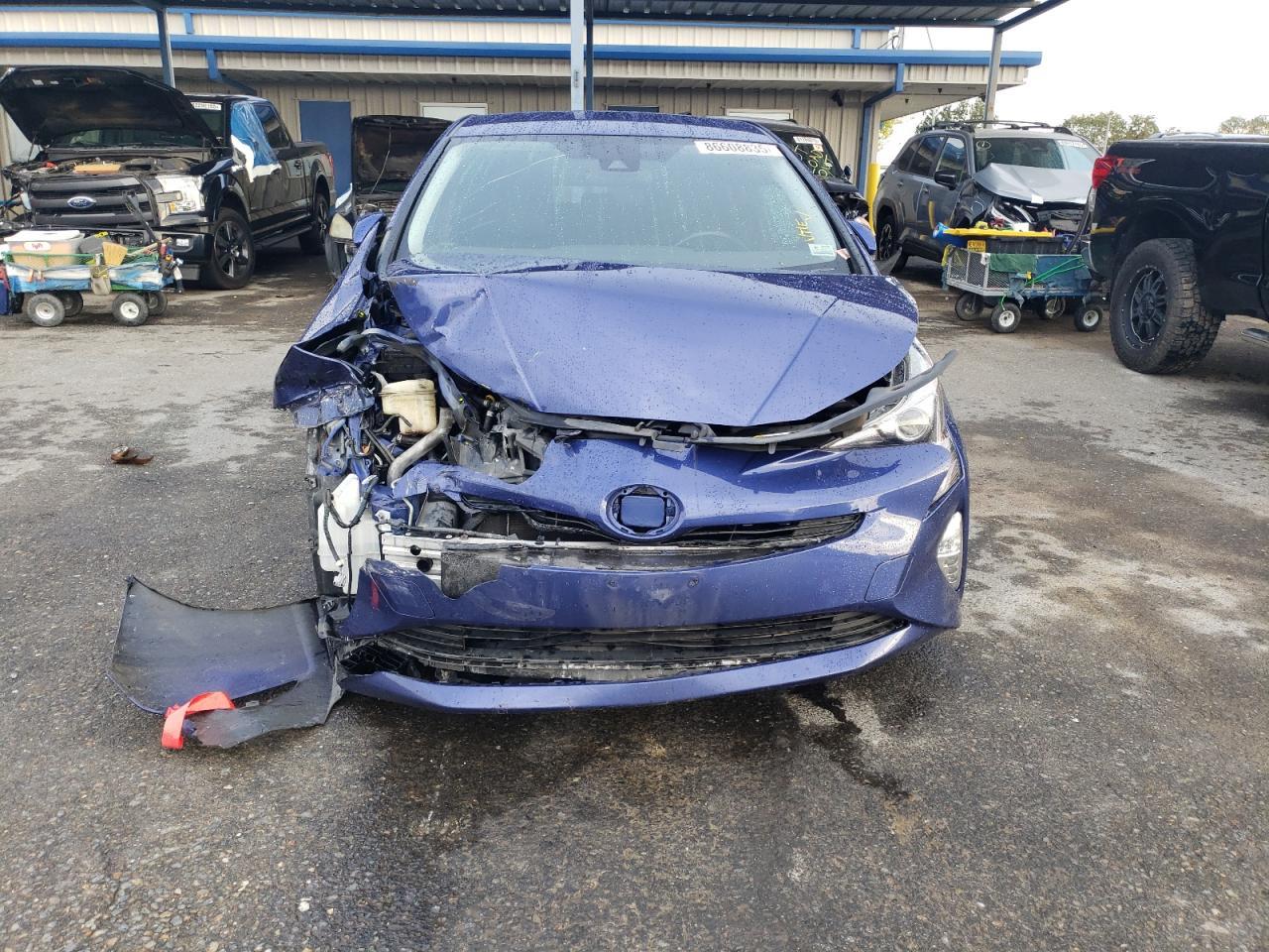 2016 TOYOTA PRIUS