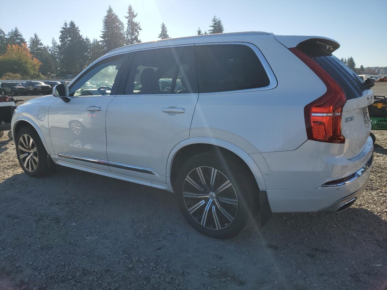 2021 VOLVO XC90