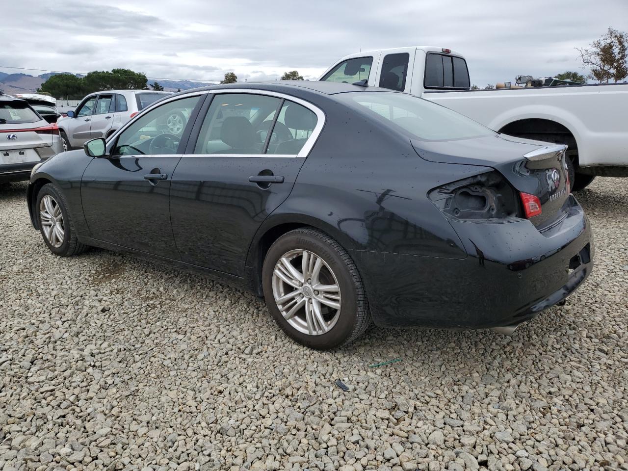 2012 INFINITI G37