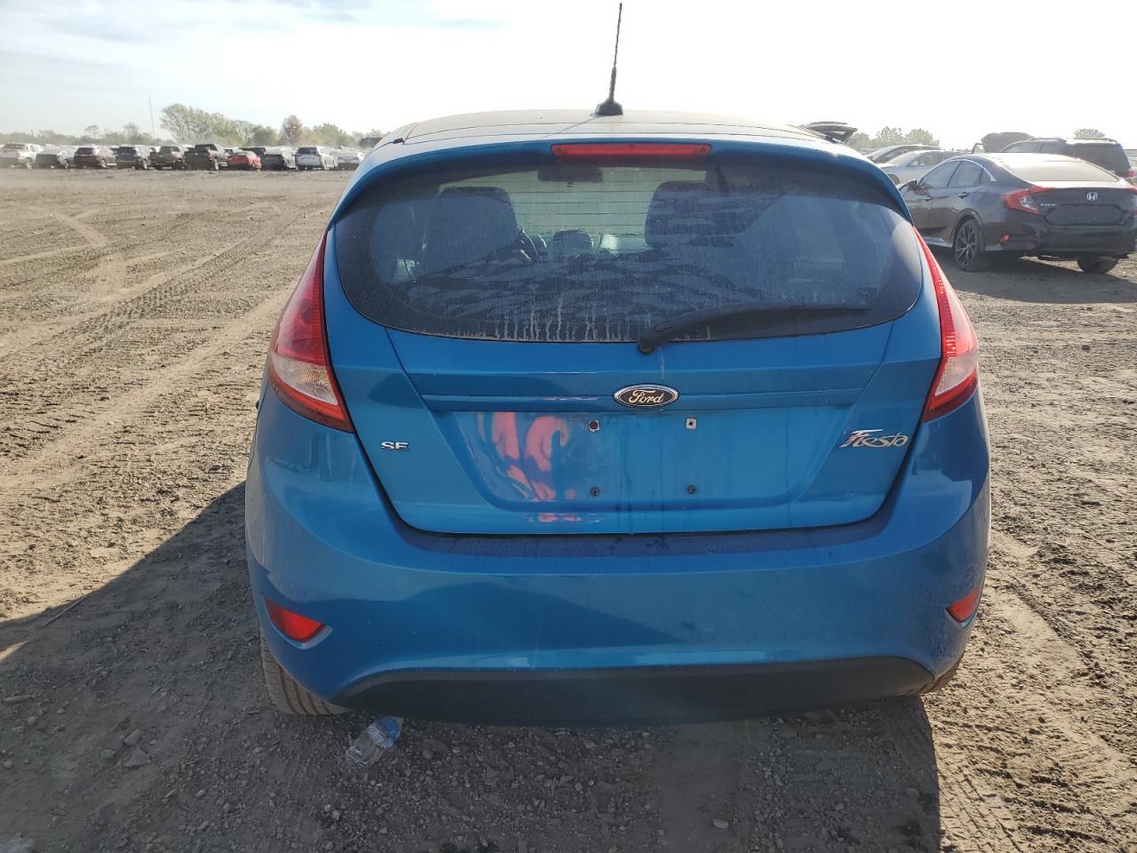 2013 FORD Fiesta