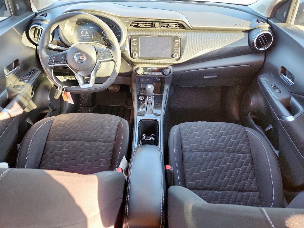 2021 NISSAN KICKS