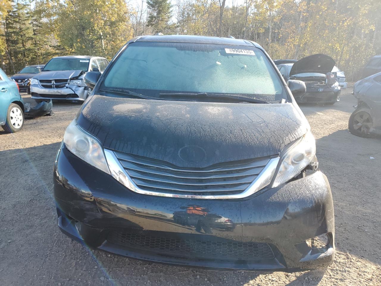 2015 TOYOTA SIENNA