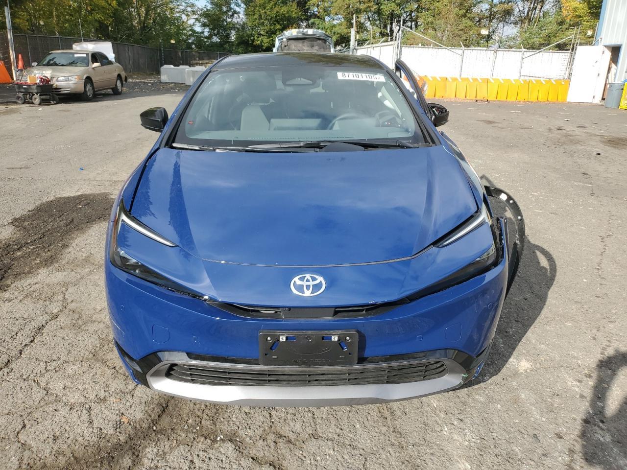 2024 TOYOTA PRIUS