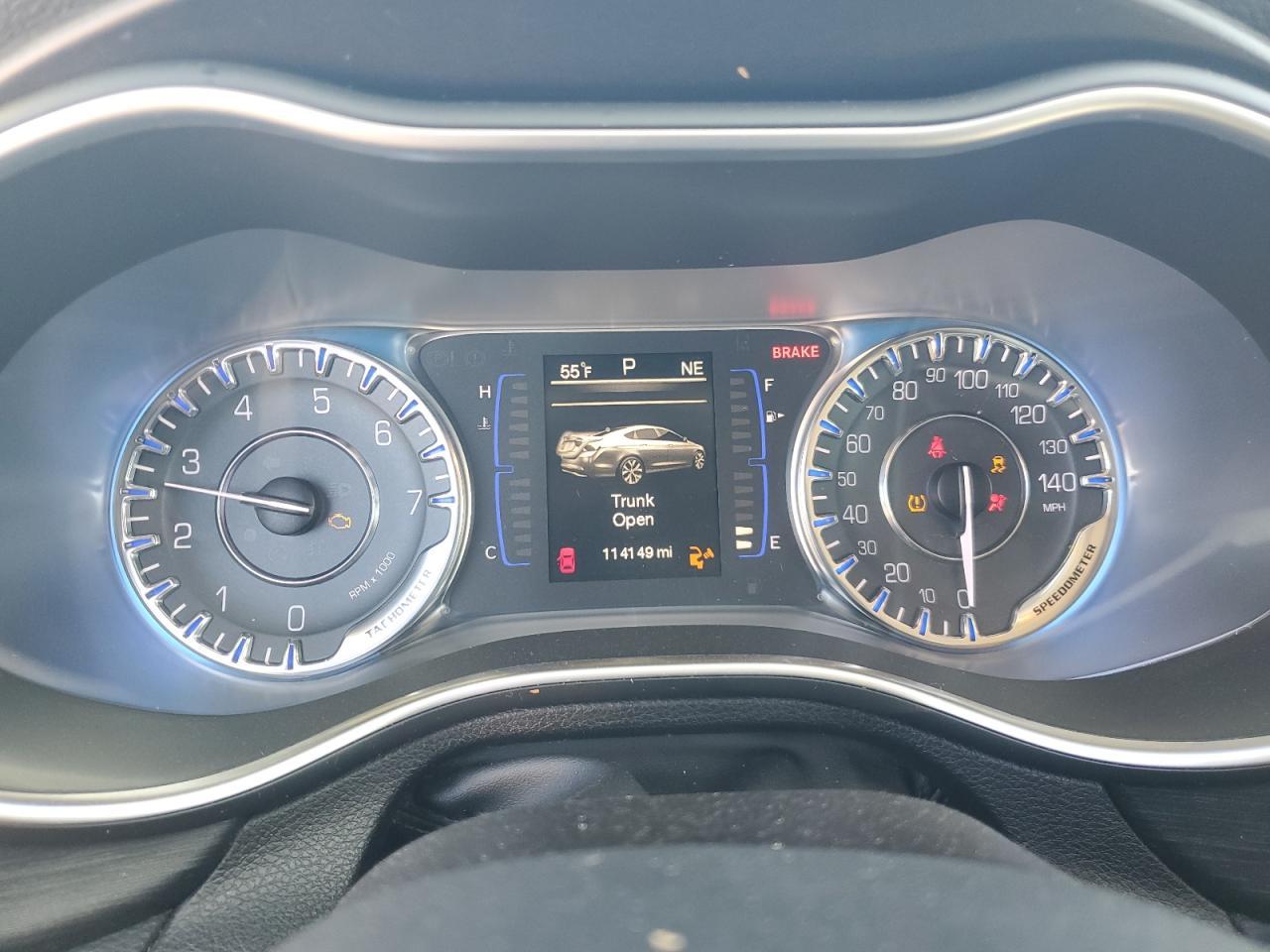 2015 CHRYSLER 200