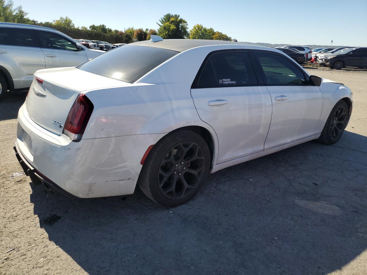 2019 CHRYSLER 300