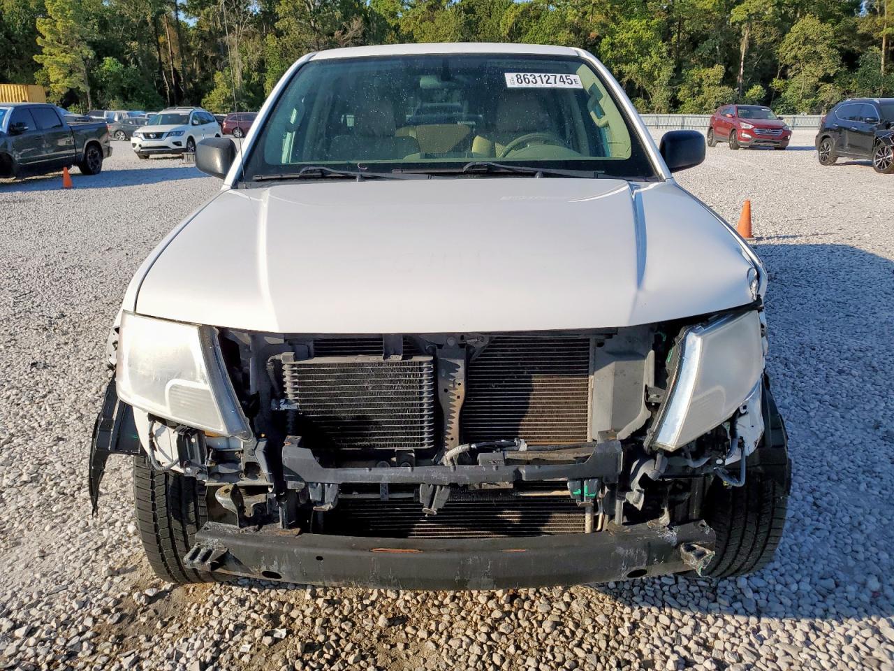 2012 NISSAN Frontier