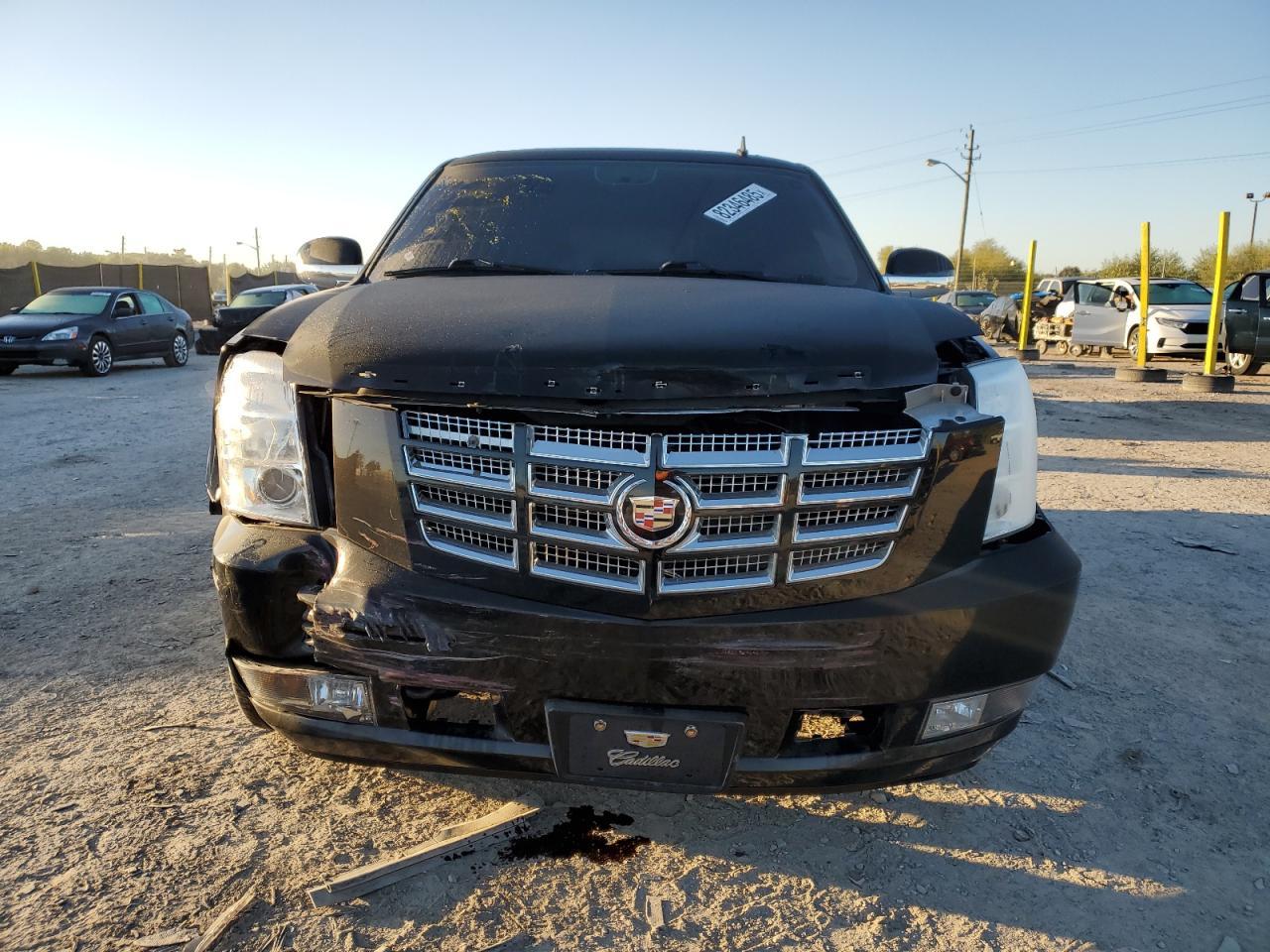 2012 CADILLAC ESCALADE