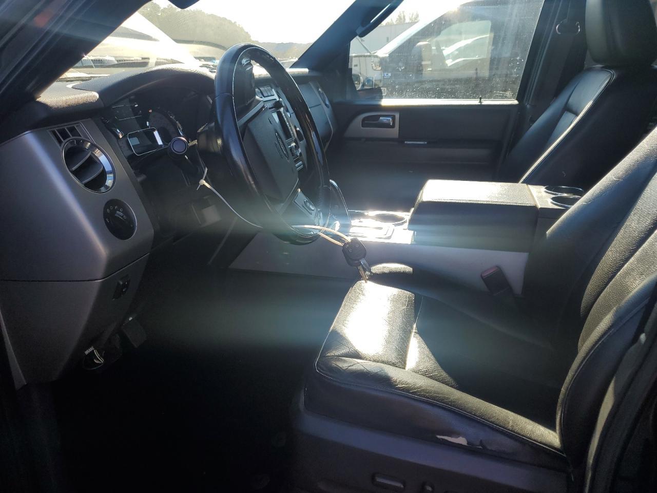 2013 FORD Expedition