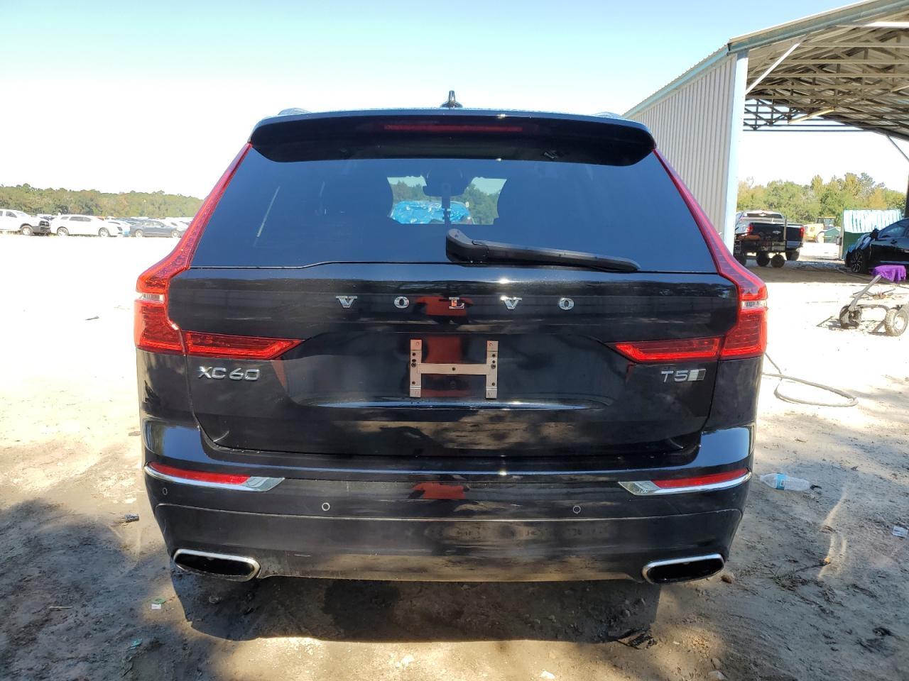 2018 VOLVO XC60
