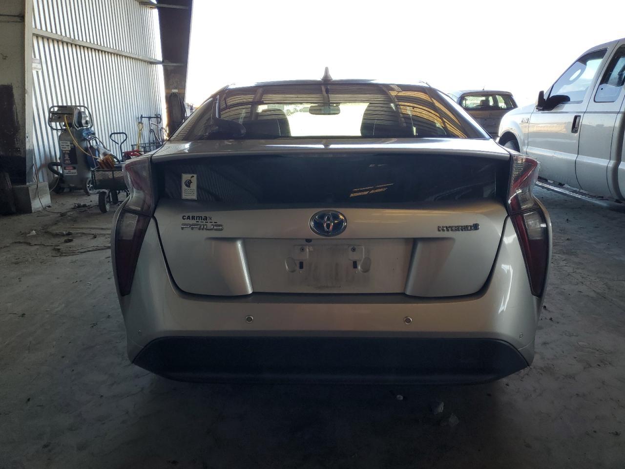 2017 TOYOTA PRIUS