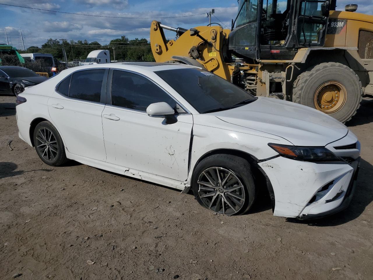 2024 TOYOTA CAMRY