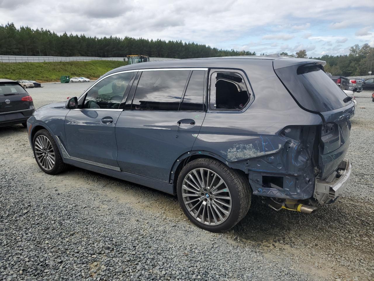 2024 BMW X7