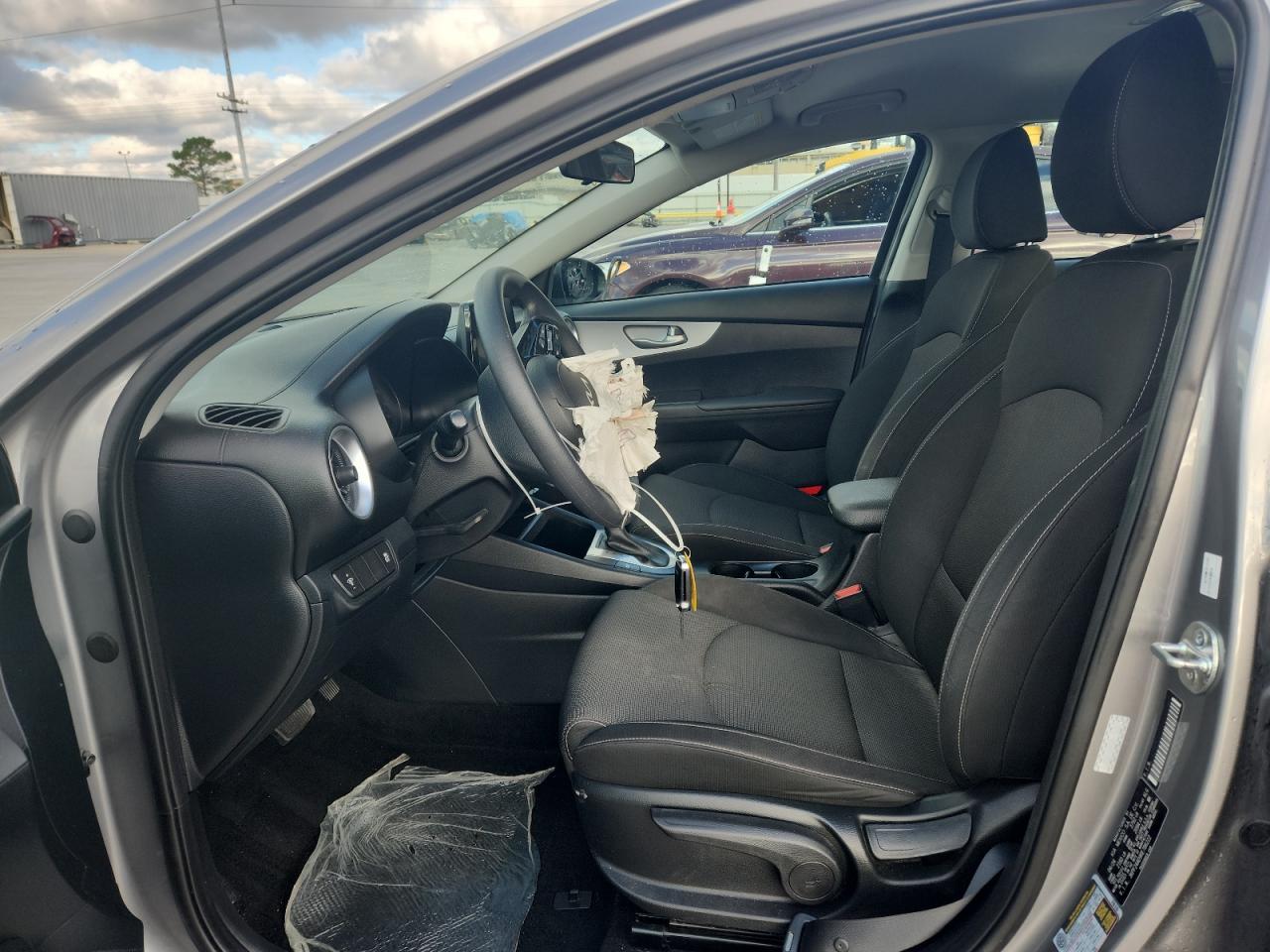 2024 KIA FORTE