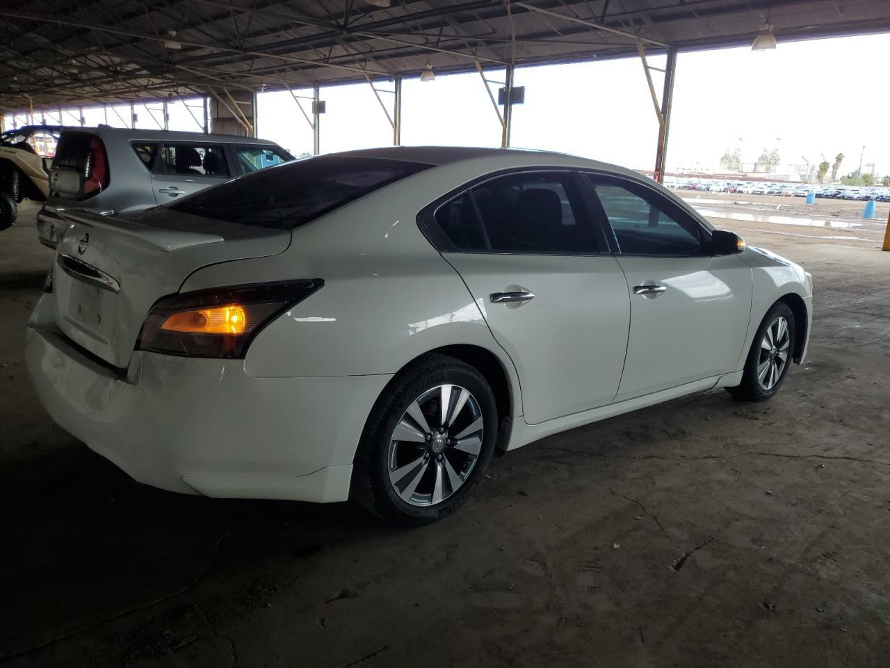 2014 NISSAN Maxima