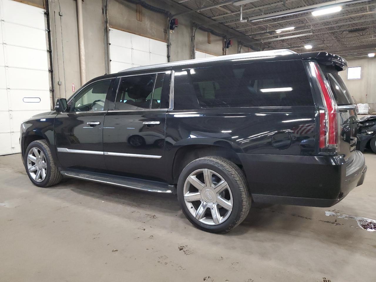 2018 CADILLAC Escalade ESV