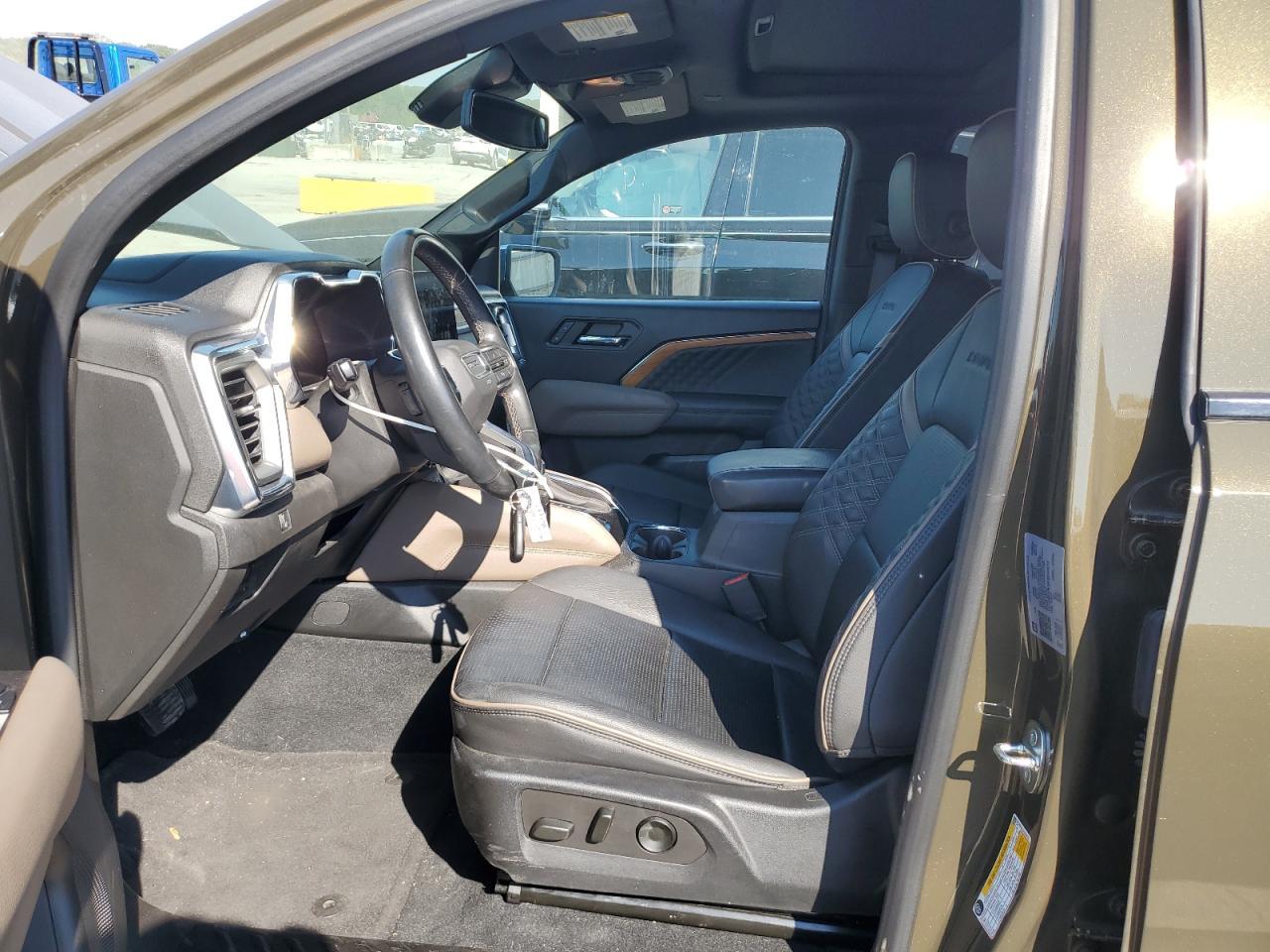 2023 GMC CANYON