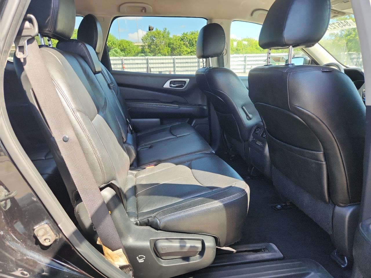2017 NISSAN PATHFINDER