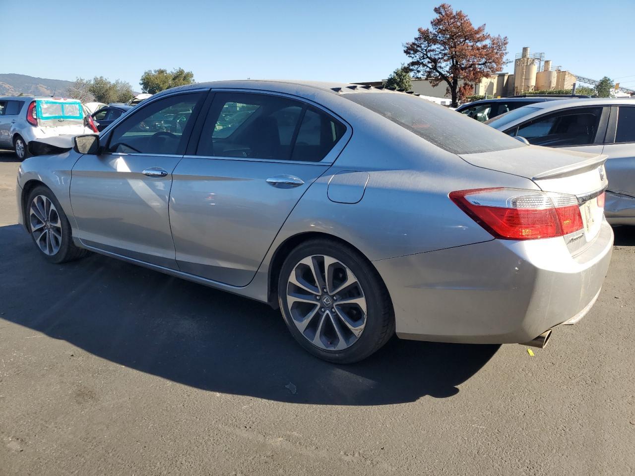 2015 HONDA ACCORD