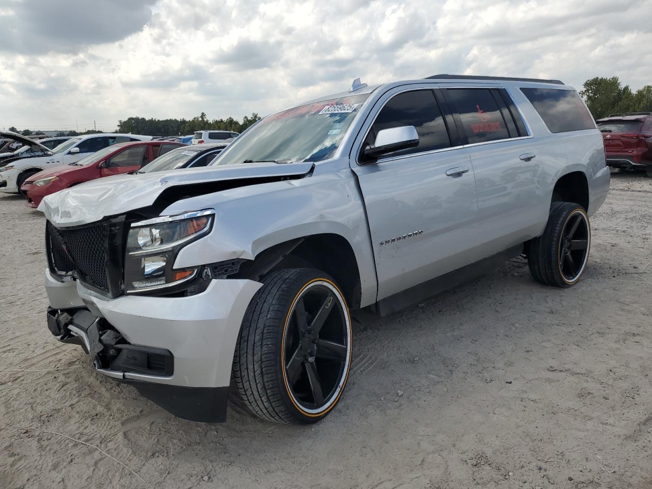 2019 CHEVROLET Suburban