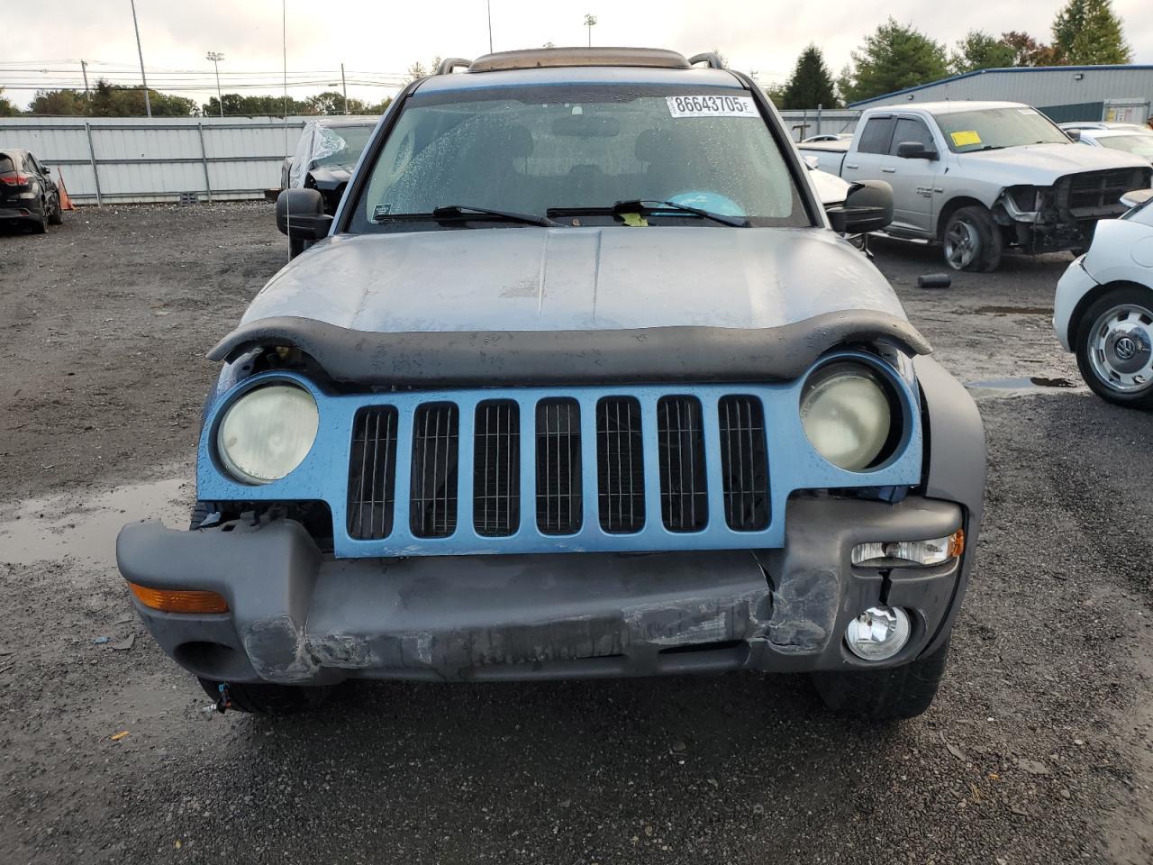 2004 JEEP Liberty