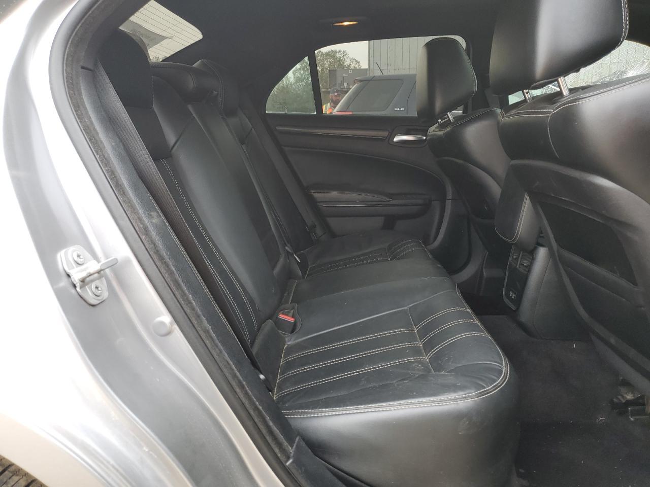 2016 CHRYSLER 300