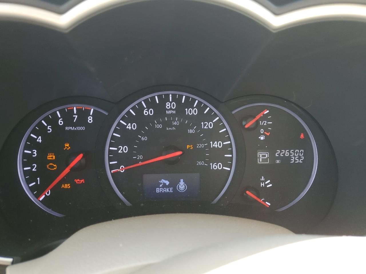 2012 NISSAN Quest