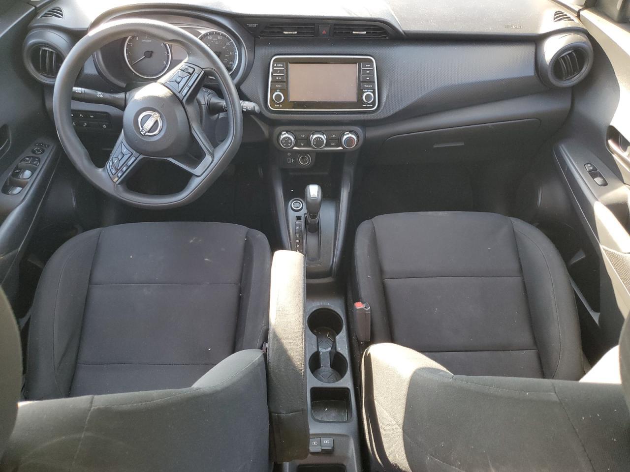 2023 NISSAN KICKS