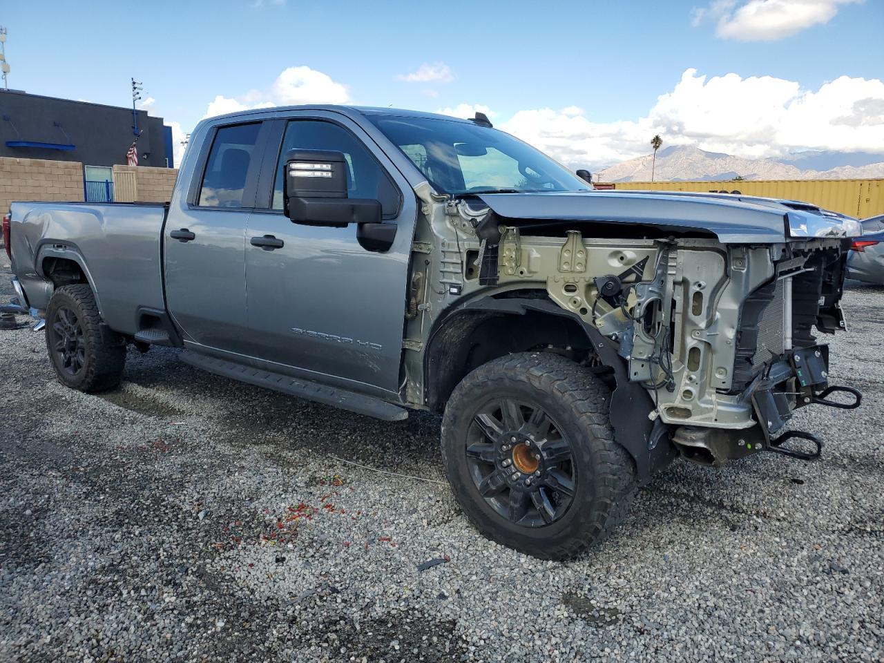 2024 GMC Sierra