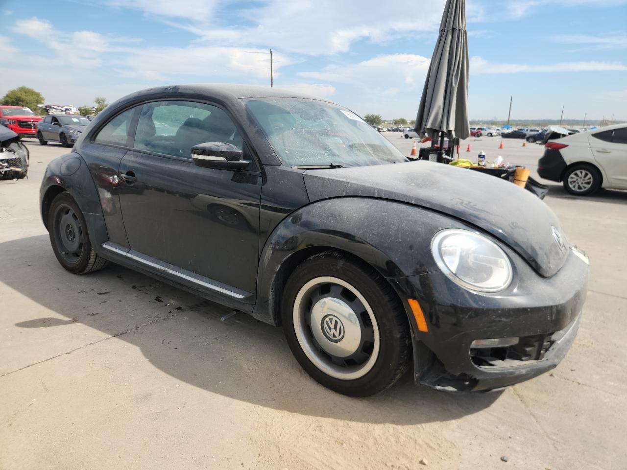 2012 VOLKSWAGEN Beetle