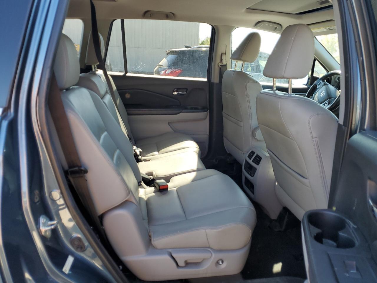 2016 HONDA PILOT