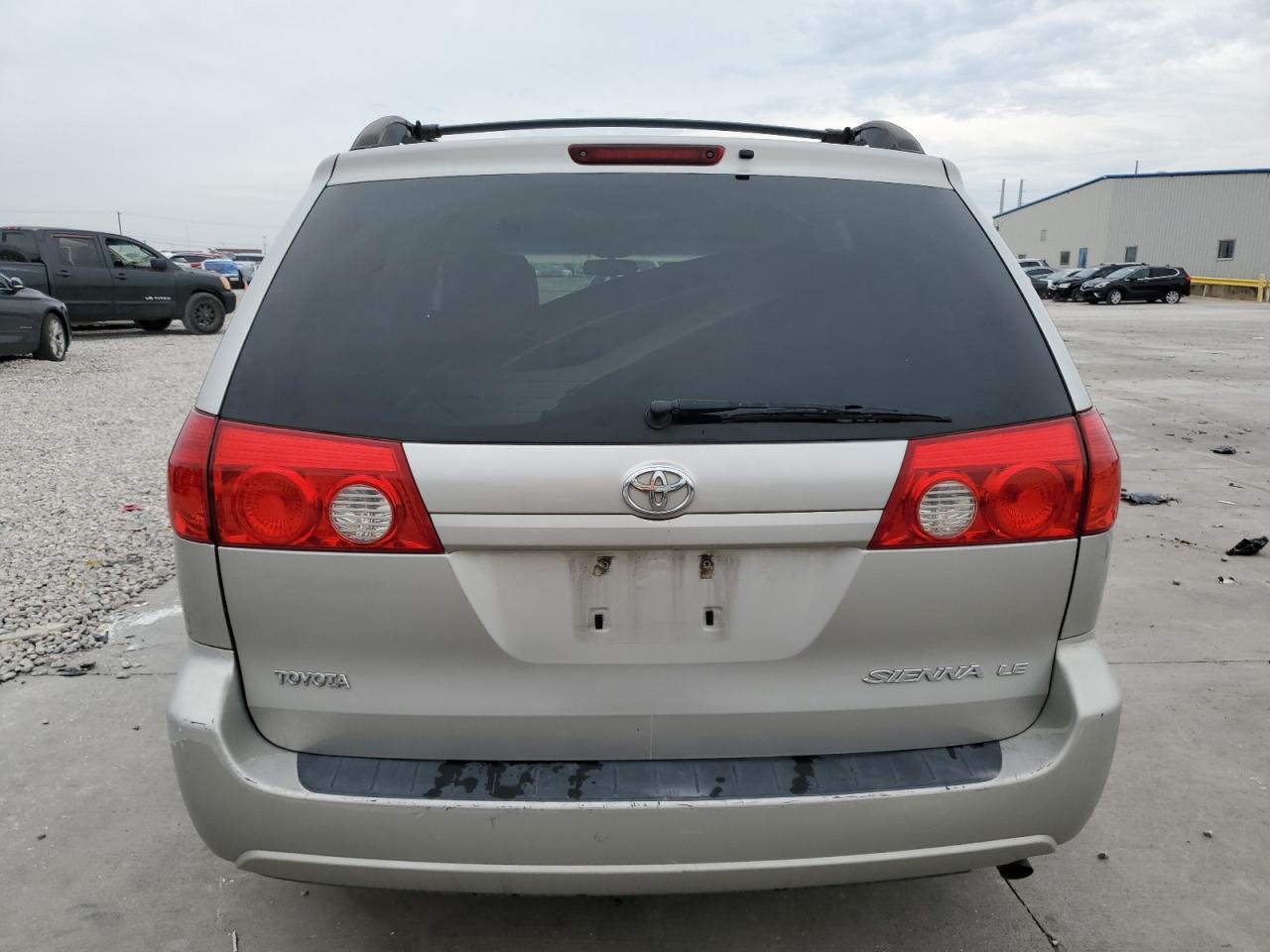 2008 TOYOTA SIENNA
