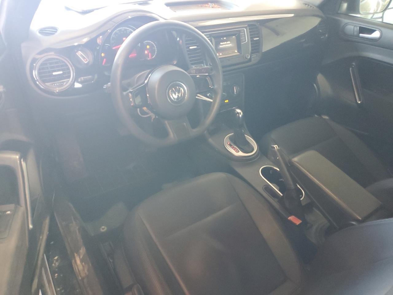 2016 VOLKSWAGEN Beetle