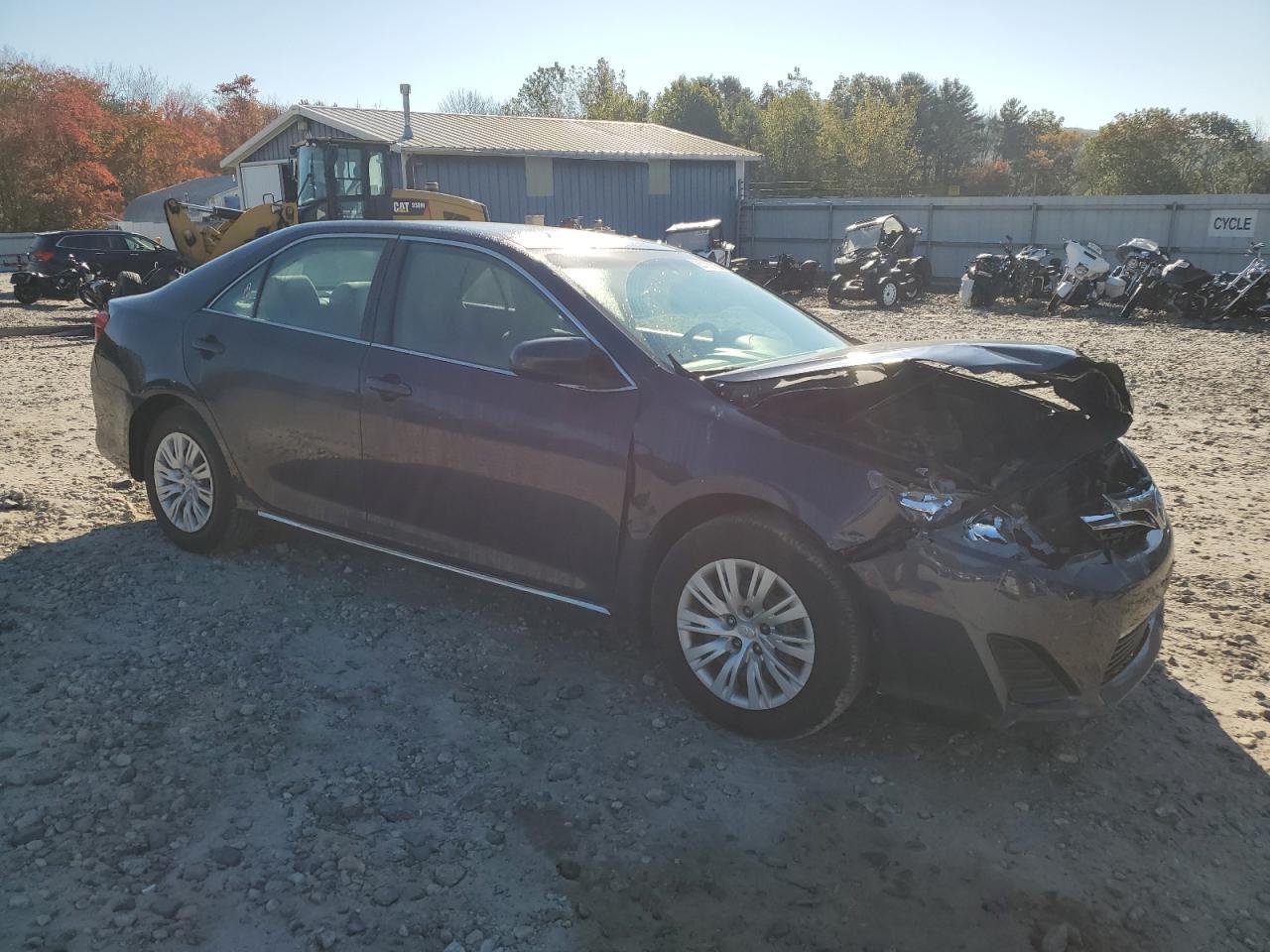 2014 TOYOTA CAMRY