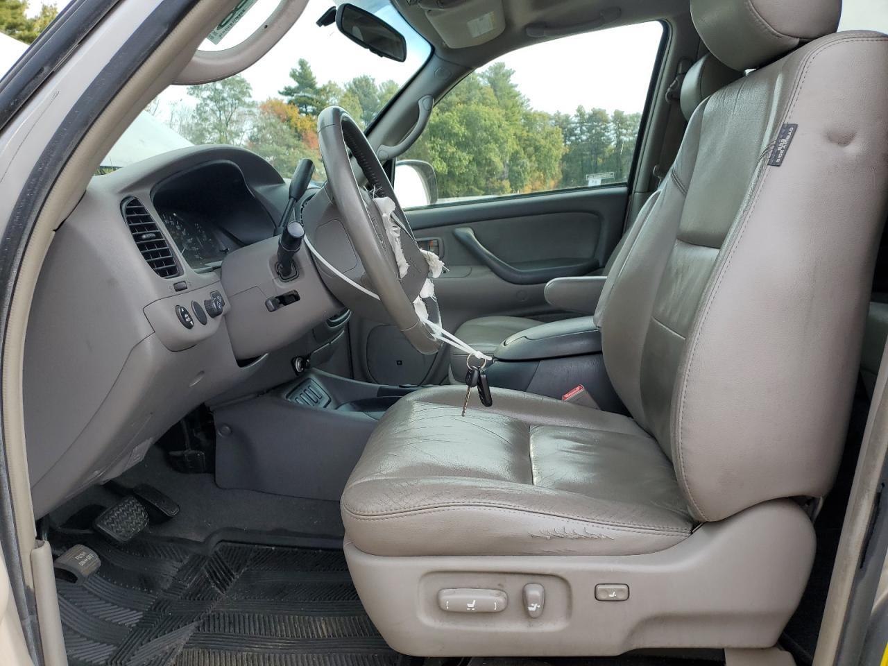2006 TOYOTA Sequoia