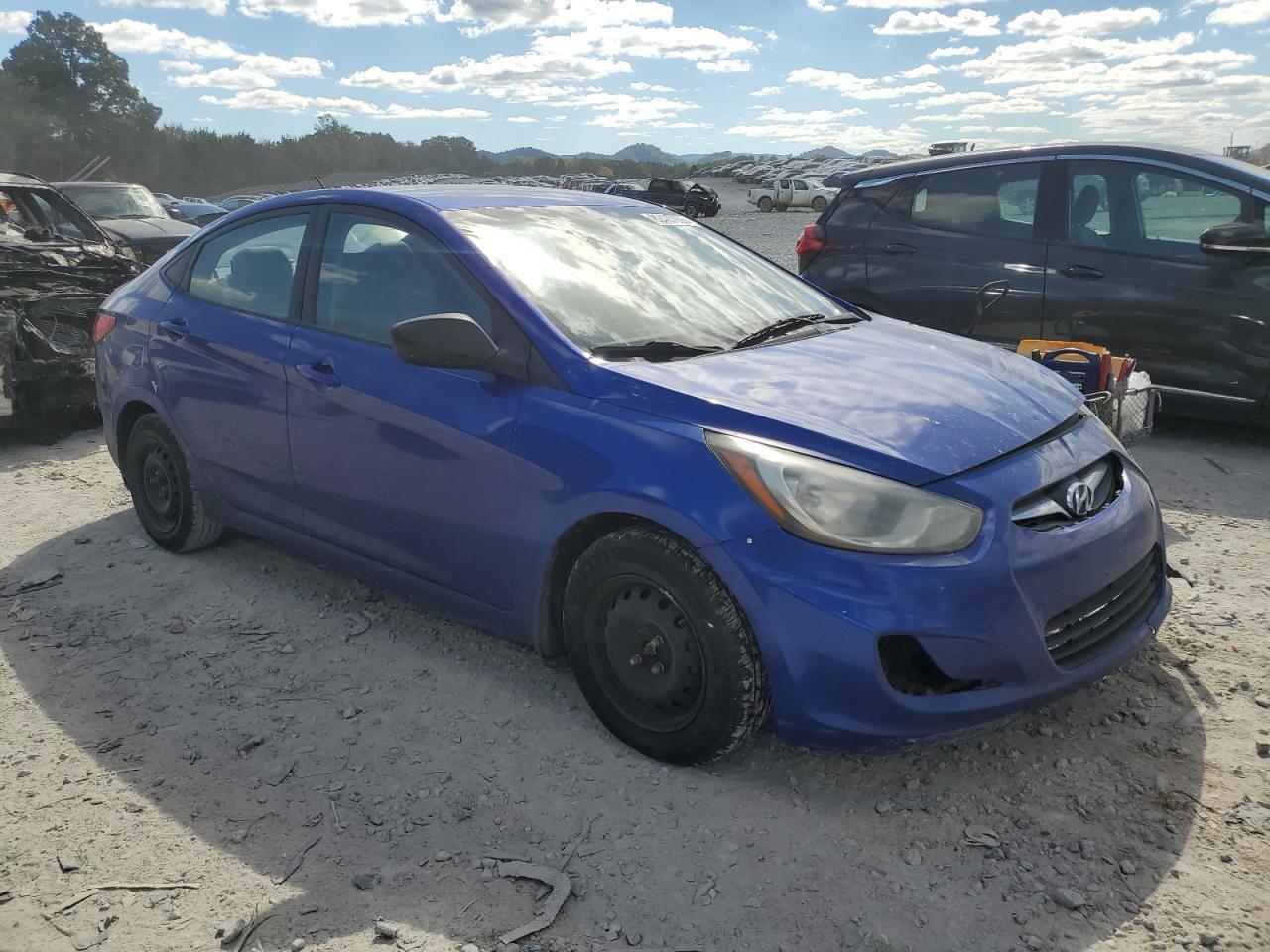 2012 HYUNDAI ACCENT
