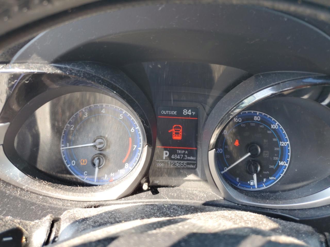 2015 TOYOTA COROLLA