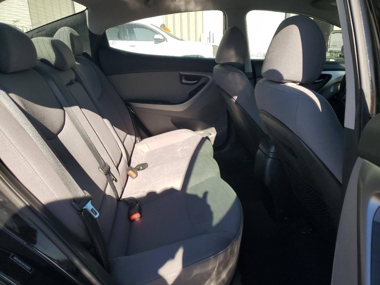 2016 HYUNDAI ELANTRA