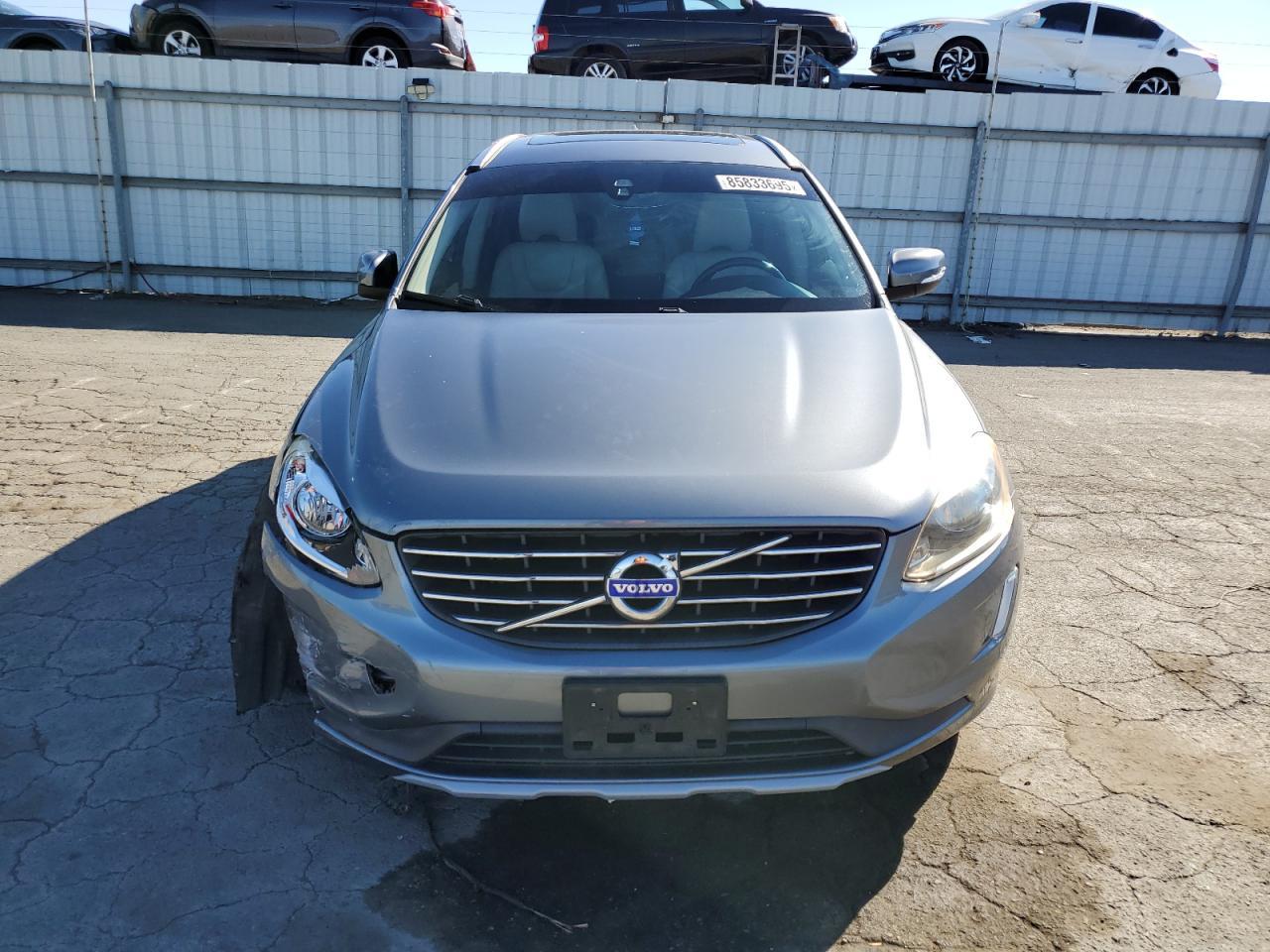 2016 VOLVO XC60
