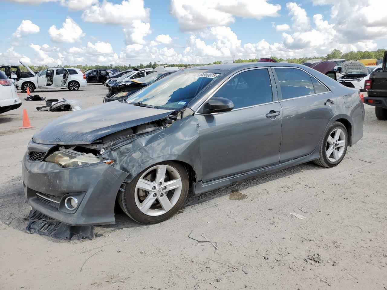 2013 TOYOTA CAMRY